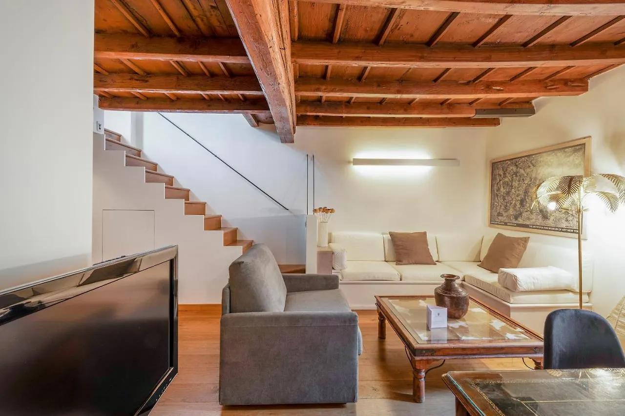 Apartment Milan Royal Suites - Castello Italien